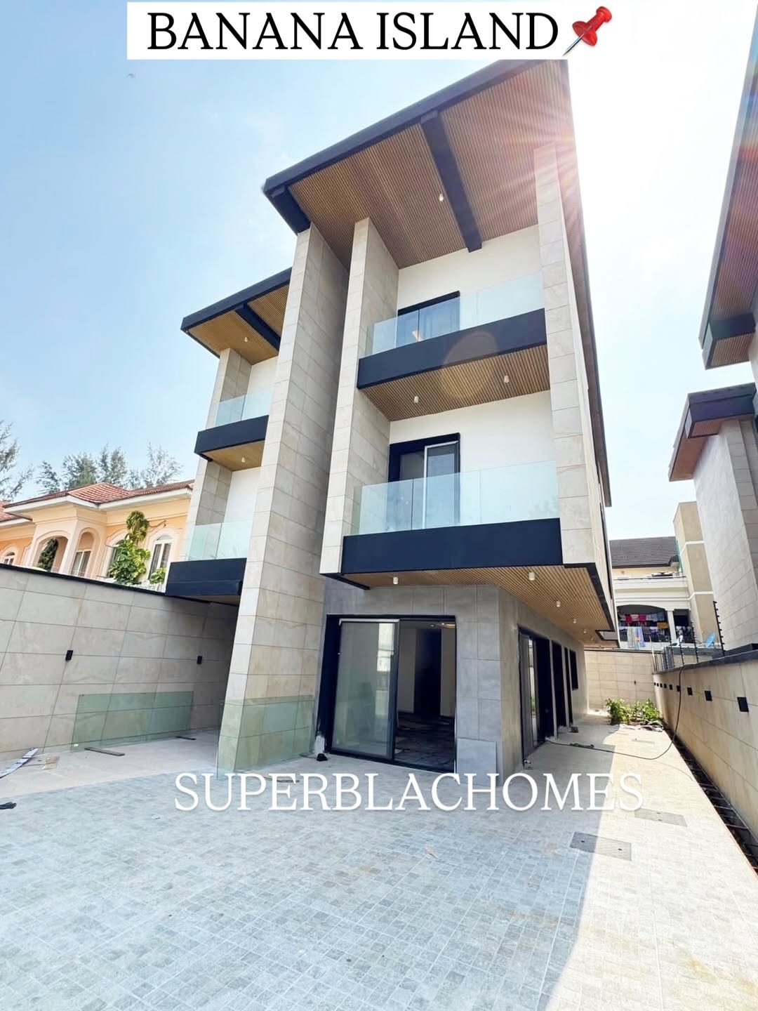 Banana Island Sanctuary: N4.5B Masterpiece with Pool & 24/7 Power