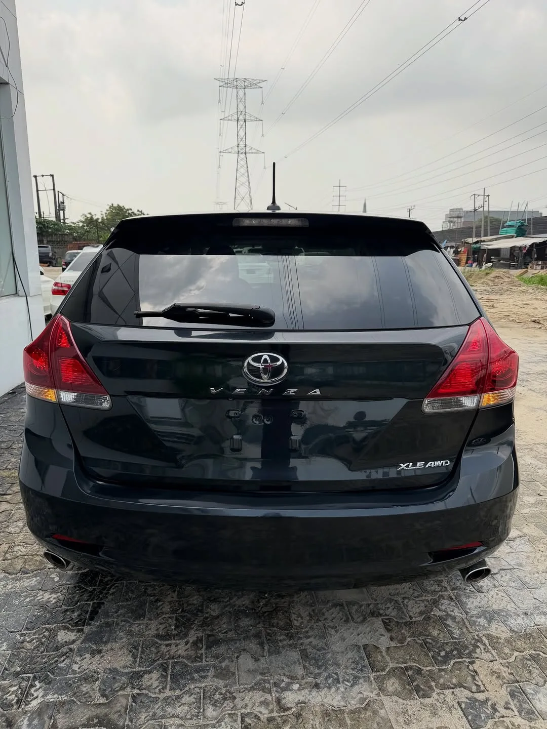 2013 Venza XLE AWD: Luxury SUV, Nationwide Delivery