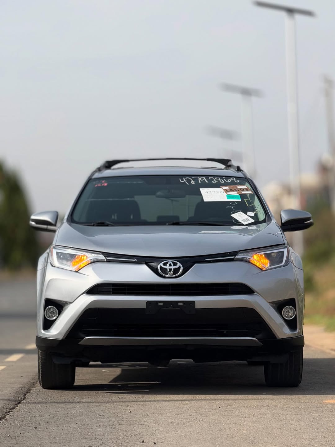 2016 Toyota RAV4 XLE: Luxury SUV, Nationwide Delivery