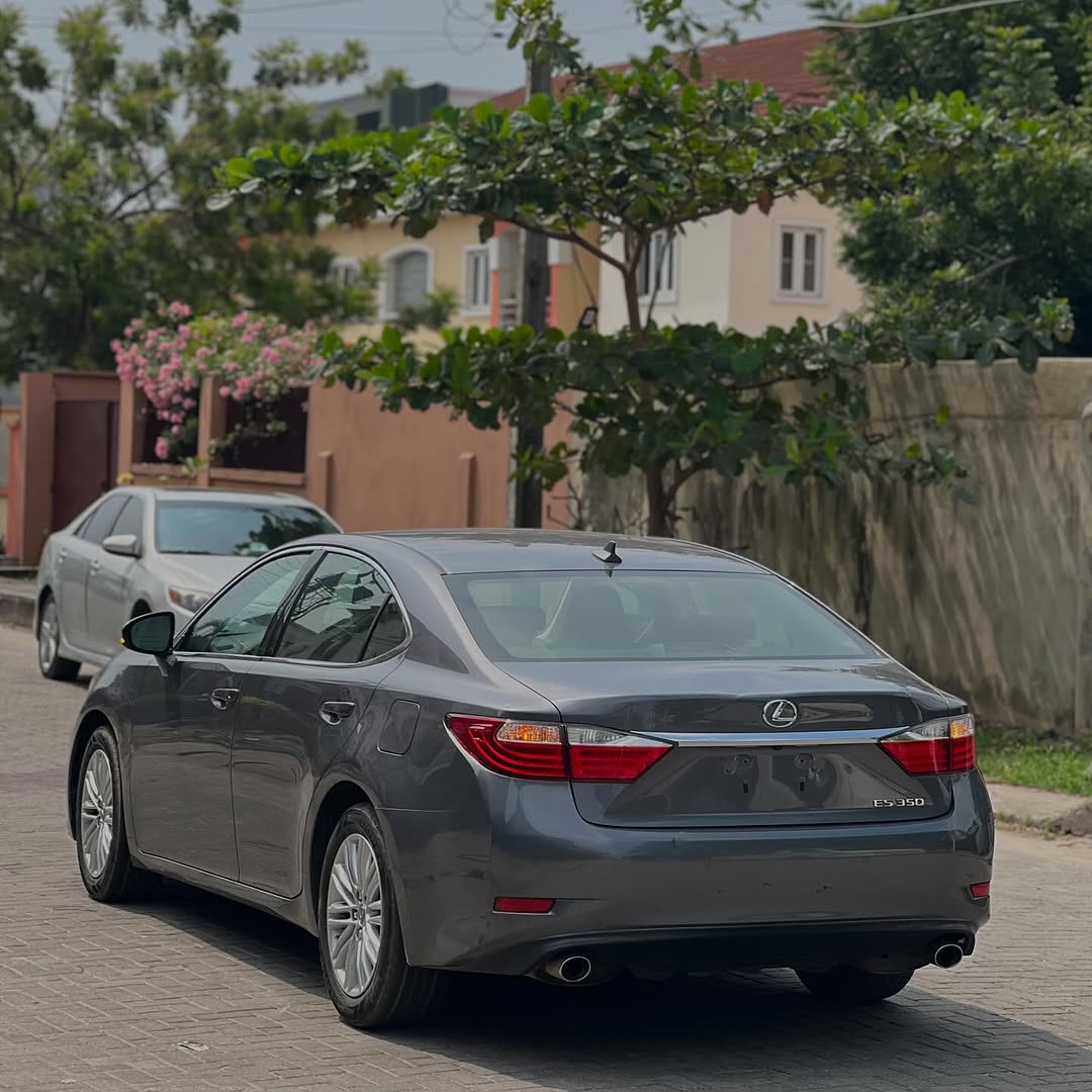 2013 Lexus ES350: Luxury & Tech, Delivered Anywhere