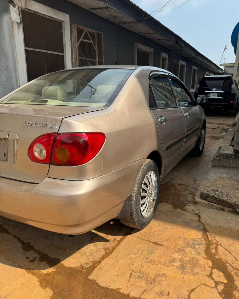 Proven 2003 Corolla: Chilled AC & Ready to Drive