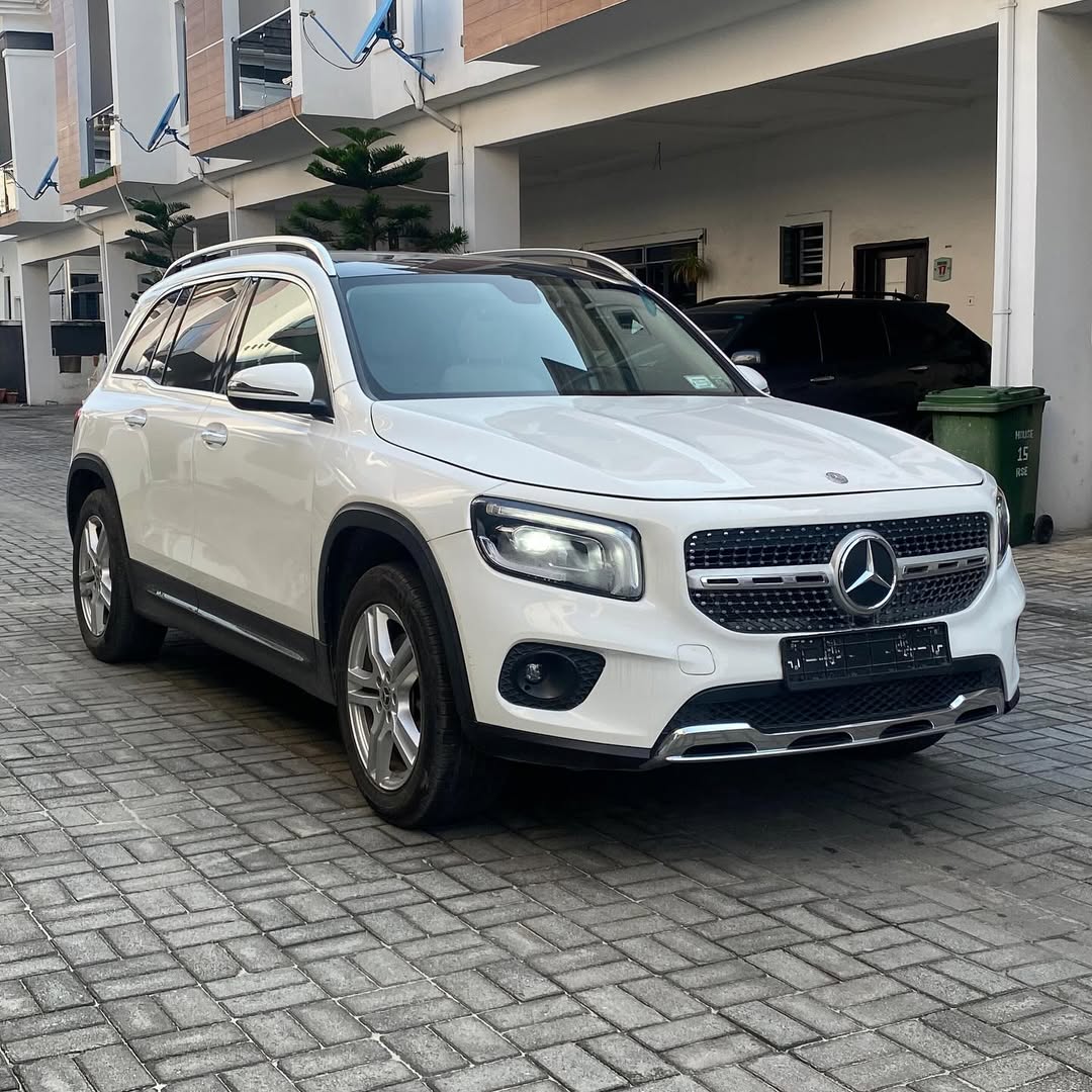 Luxury GLB250: Tech & Style for ₦7.2M Down!