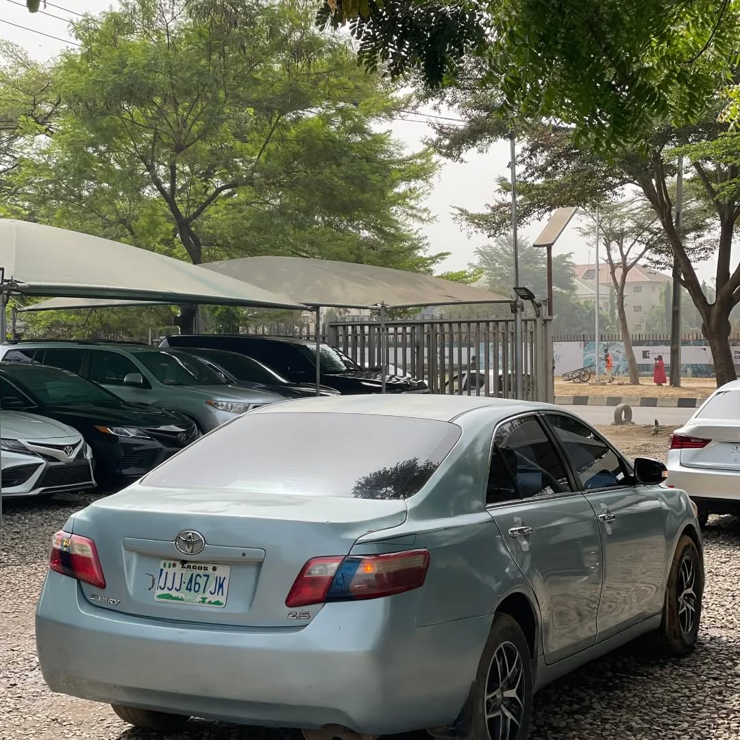 Pristine 2007 Camry: Chilled AC & Flawless Engine