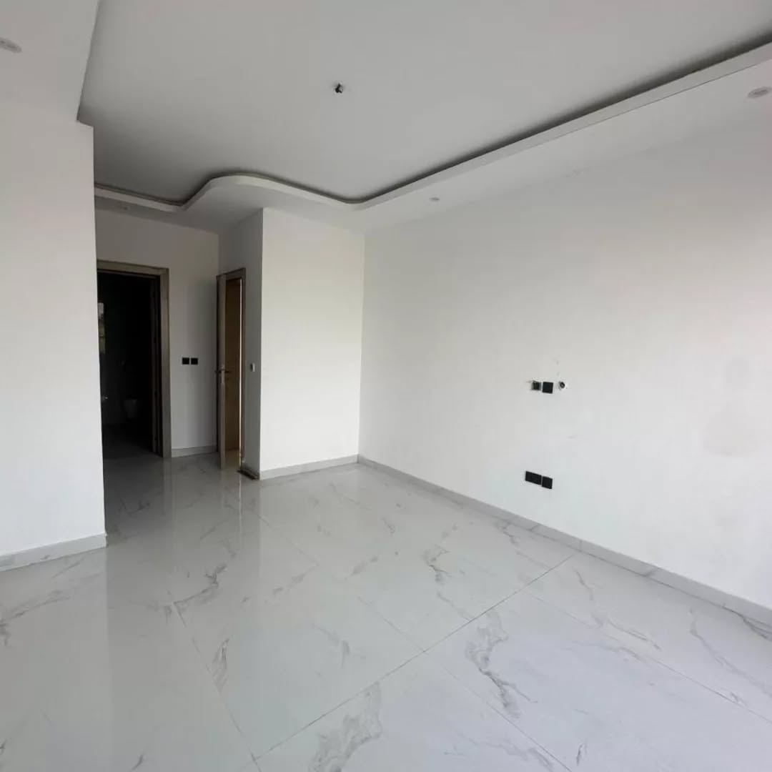 Lekki Phase 1 Gem: 2-Bed Luxury Apartment