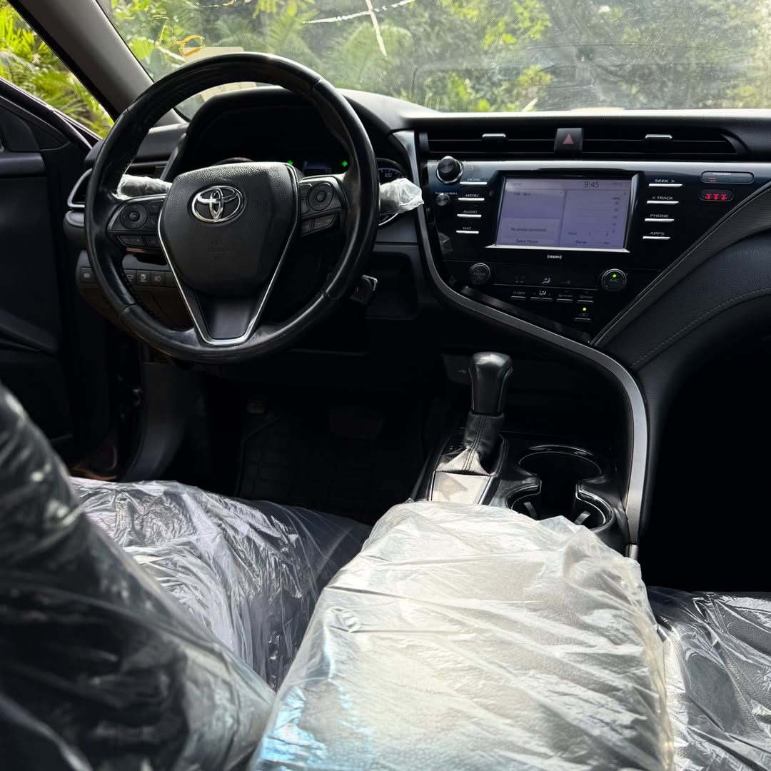 2019 Toyota Camry SE: Duty-Paid & Ready to Roll