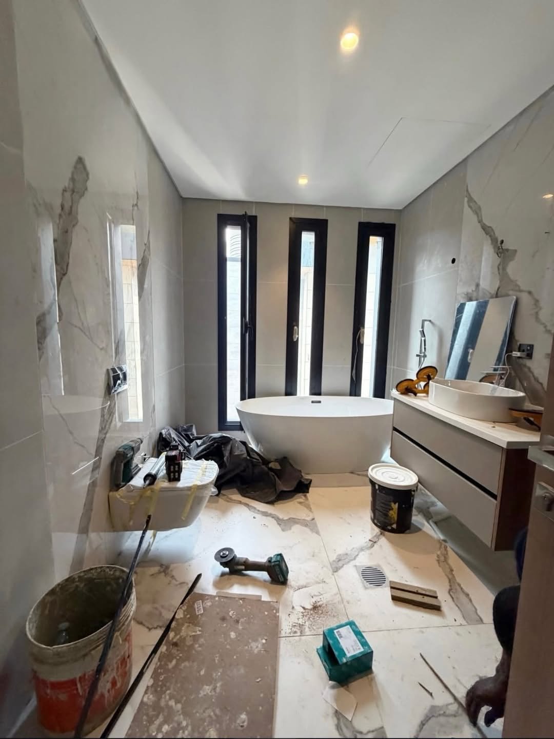 Banana Island Sanctuary: N4.5B Masterpiece with Pool & 24/7 Power