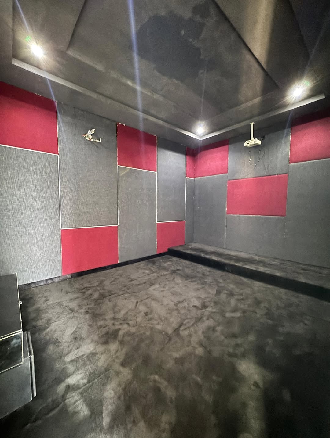 Lekki’s Ultimate 5-Bed Estate with Private Cinema & Pool