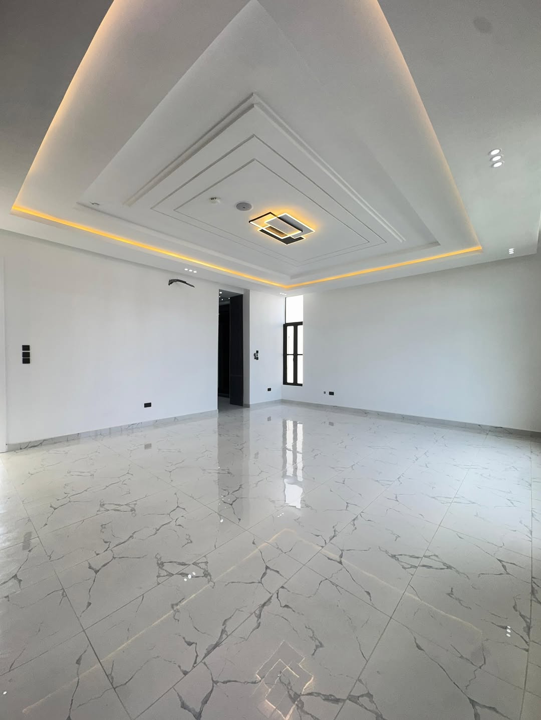 Lekki’s Ultimate 5-Bed Estate with Private Cinema & Pool