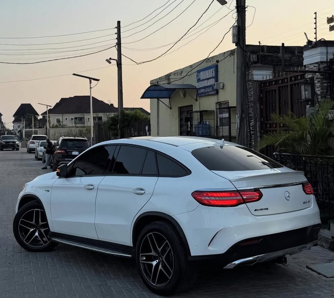 Own the Road: 2019 Mercedes GLE43 SUV