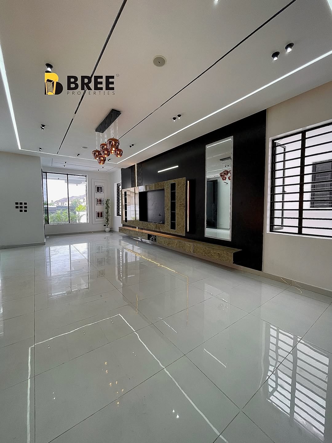 Stunning 5-Bed Ikota Estate Gem with Pool & Gym