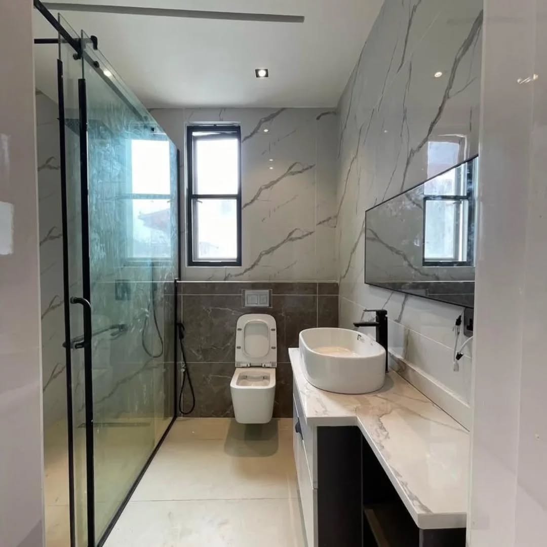 Lekki’s Ultimate 5-Bed Cinema & Pool Paradise