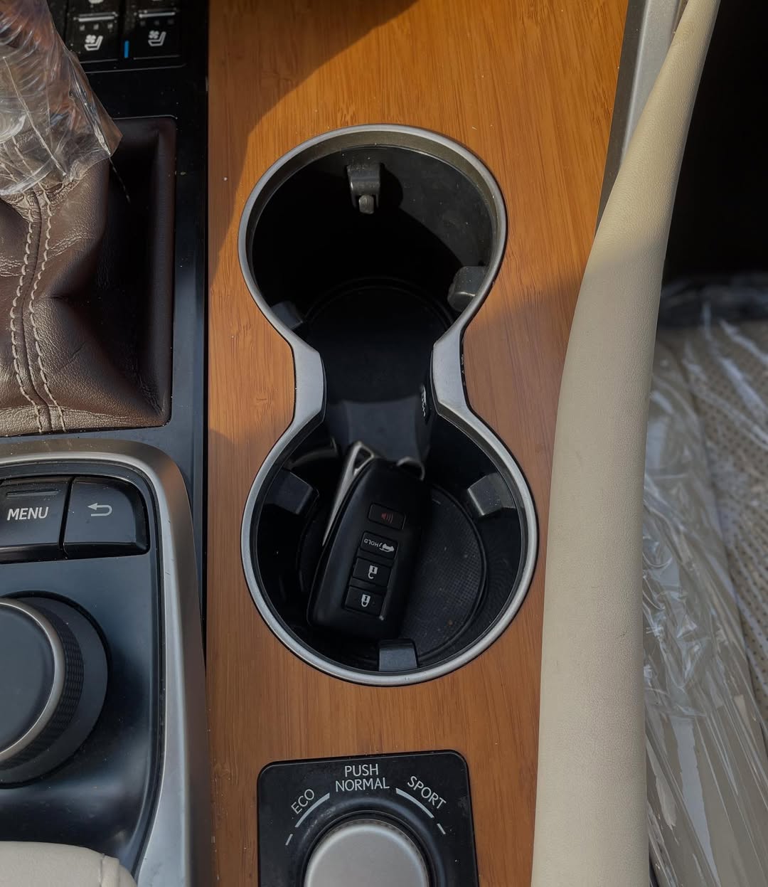 Luxury Lexus RX350: Sunroof & Tech Loaded