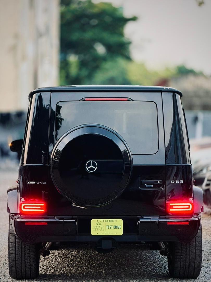 Unleash the 4.0L V8 Beast: 2023 G63 AMG