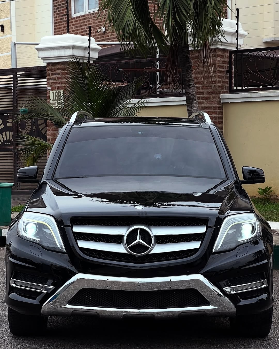 2014 Mercedes GLK 350: Sharp, Loaded & Perfect