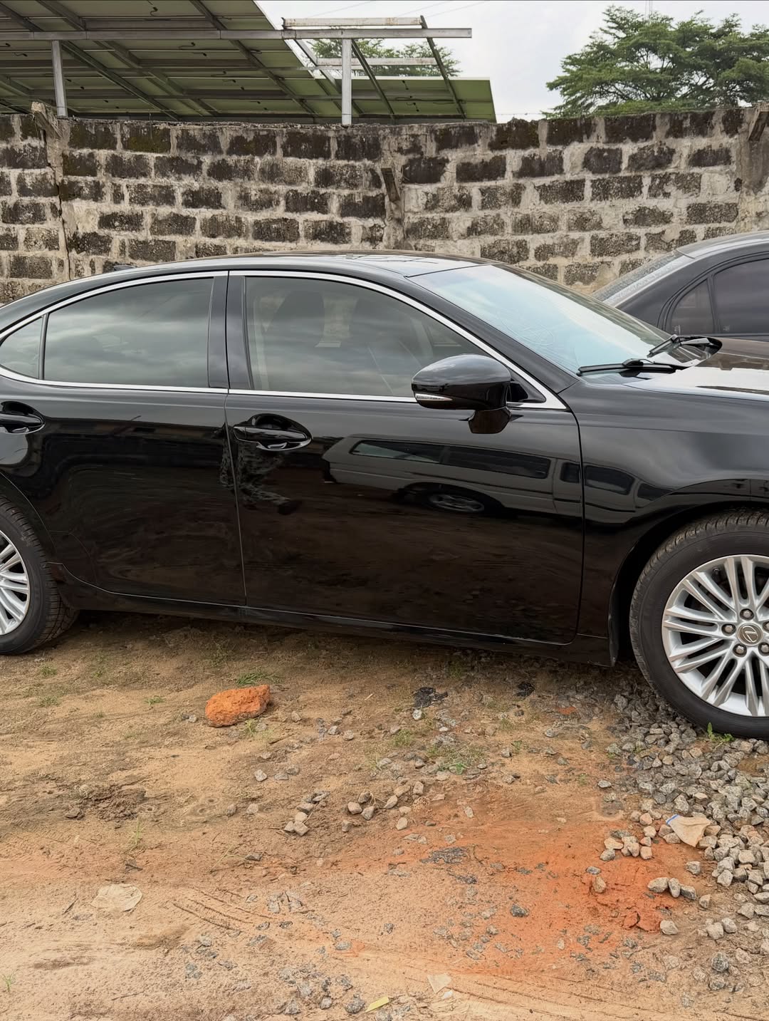 Immaculate 2015 Lexus ES350: Drive Away Today