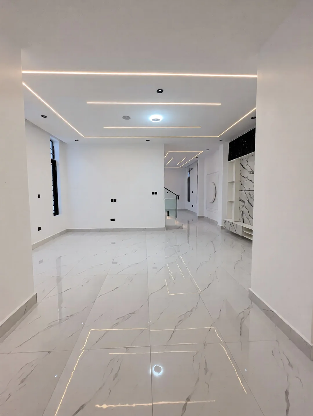 Stunning 5-Bed Duplex with Pool & BQ in Prime Lekki