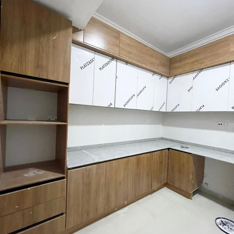 Elevator Duplex with Jacuzzi in Osapa Lekki