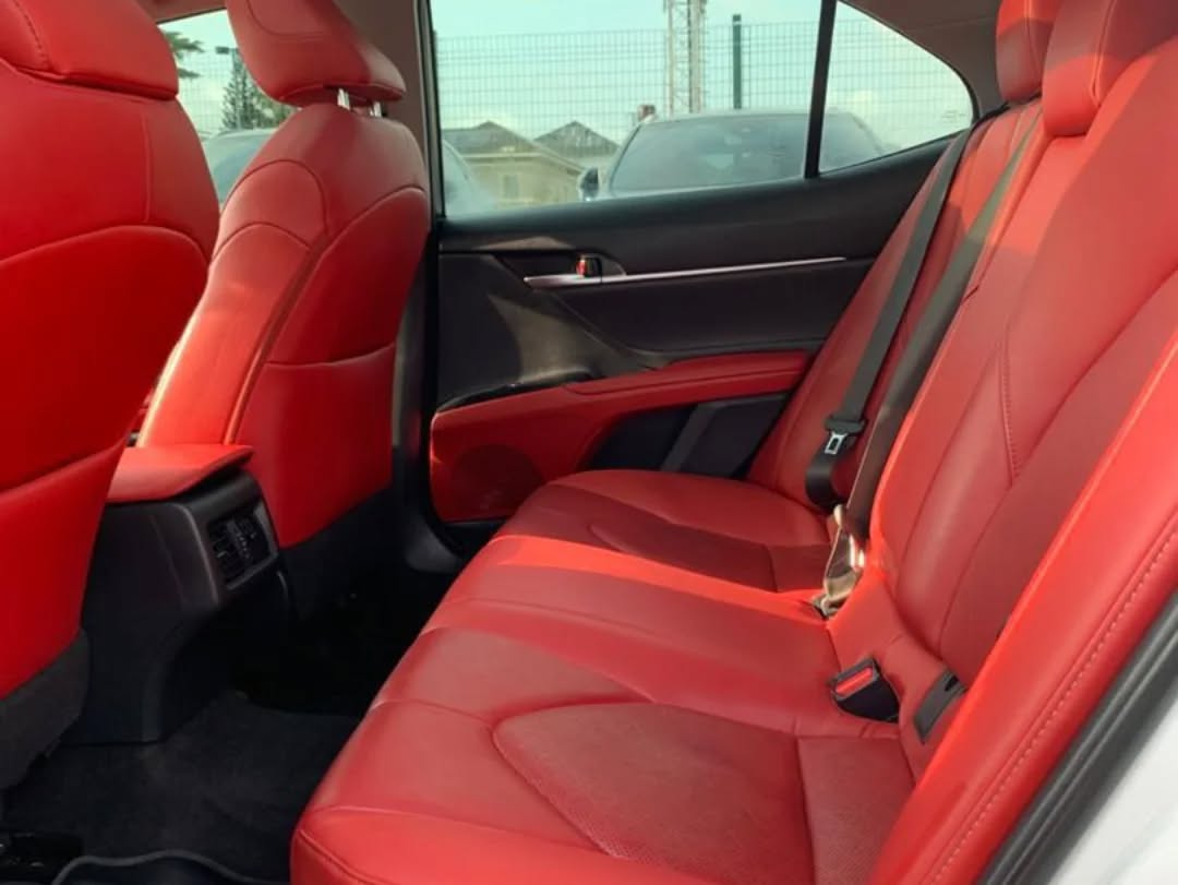 2018 Camry XSE: Turbo Power, Panoramic Luxury