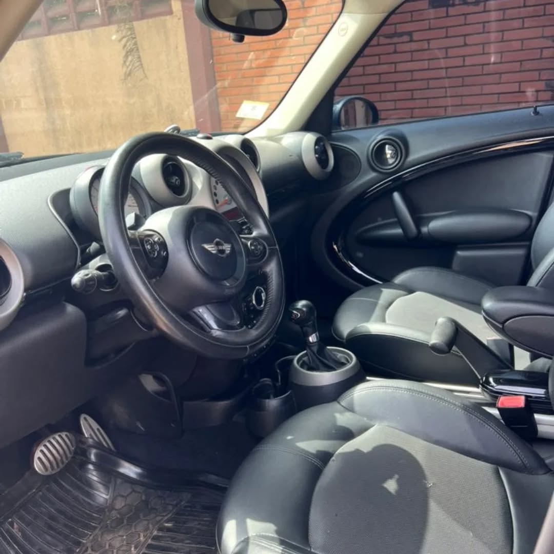 Luxury Mini Cooper: Duty-Paid & Ready!