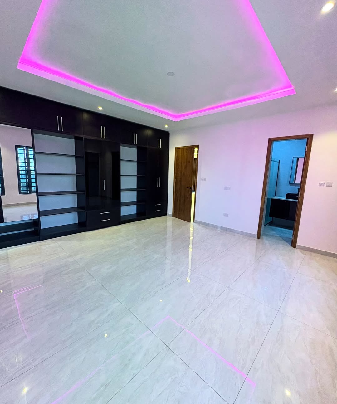 Luxury Smart 2BED in Ikate Lekki