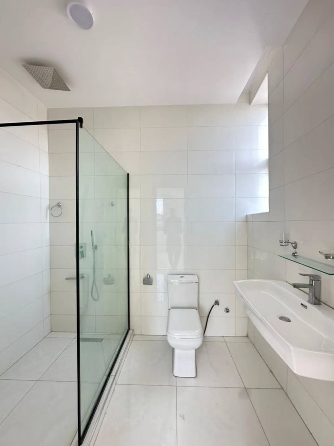 Serene Oniru Gem with Private Compound & Pool