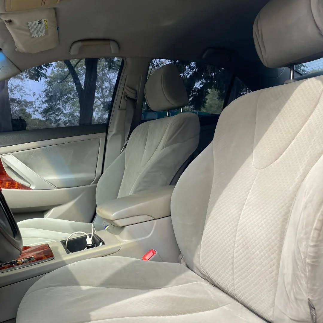 Pristine 2007 Camry: Chilled AC & Flawless Engine