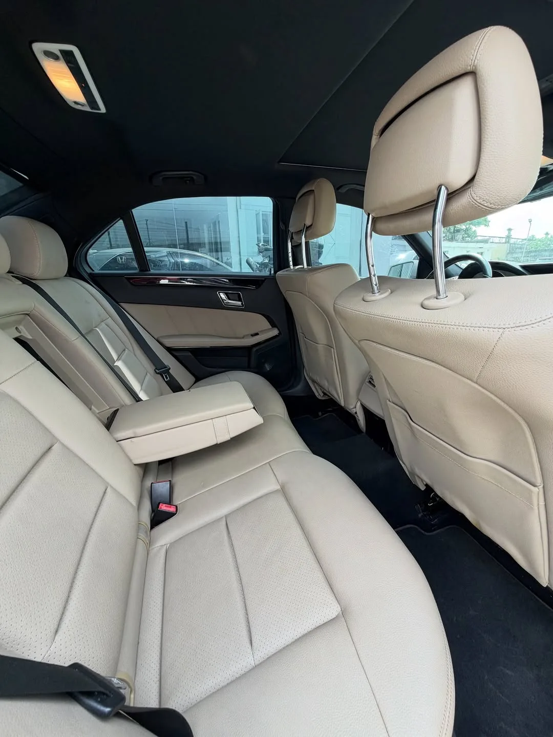 2011 Mercedes E350: Luxury & Value at N17.5M