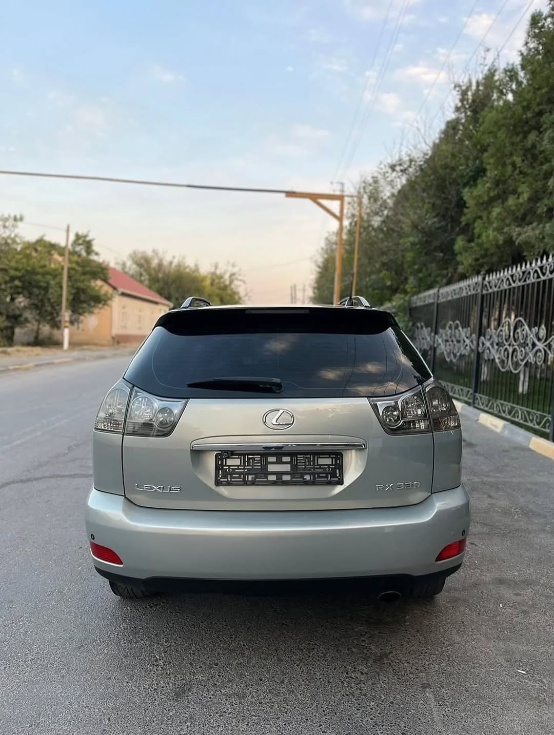 Timeless Lexus Luxury: Unbeatable 2003 RX 330