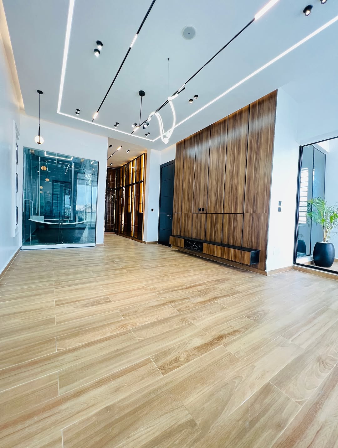 Sleek 5-Bed Duplex with Rooftop Cinema & Pool