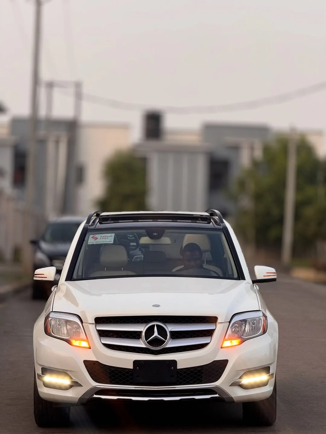Luxury SUV: 2013 Mercedes GLK350 with Panoramic Roof
