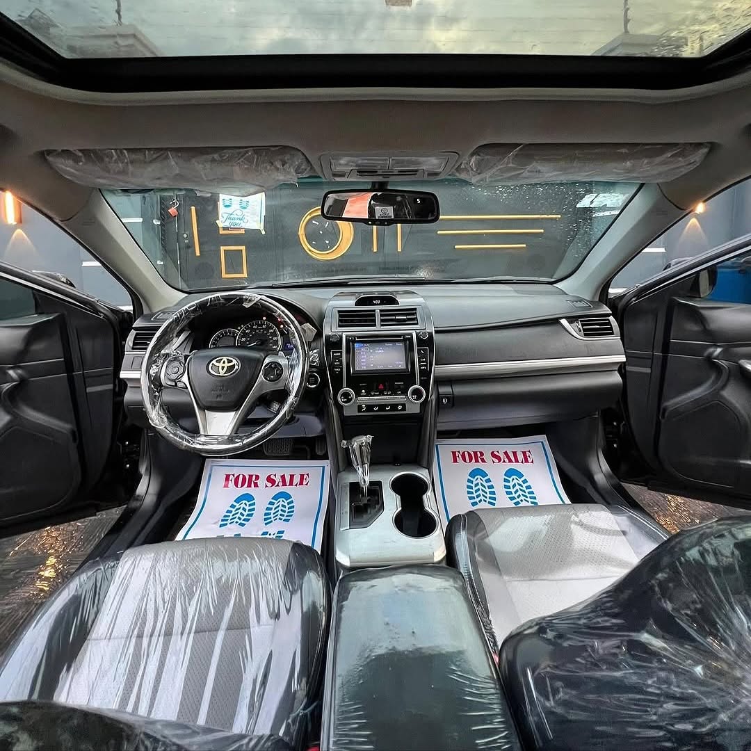 2012 Toyota Camry SE: Loaded & Luxe for #13M