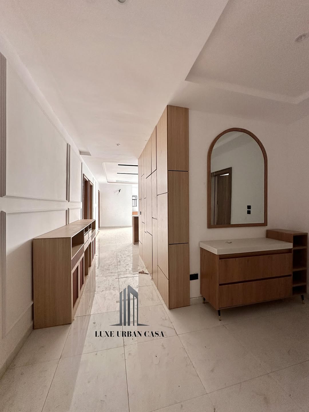 Lekki’s Pinnacle: 3-Bed Penthouse with Pool & Views