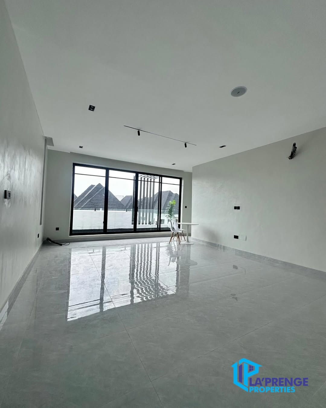 Lekki Luxury Estate with Private Cinema & Rooftop Lounge