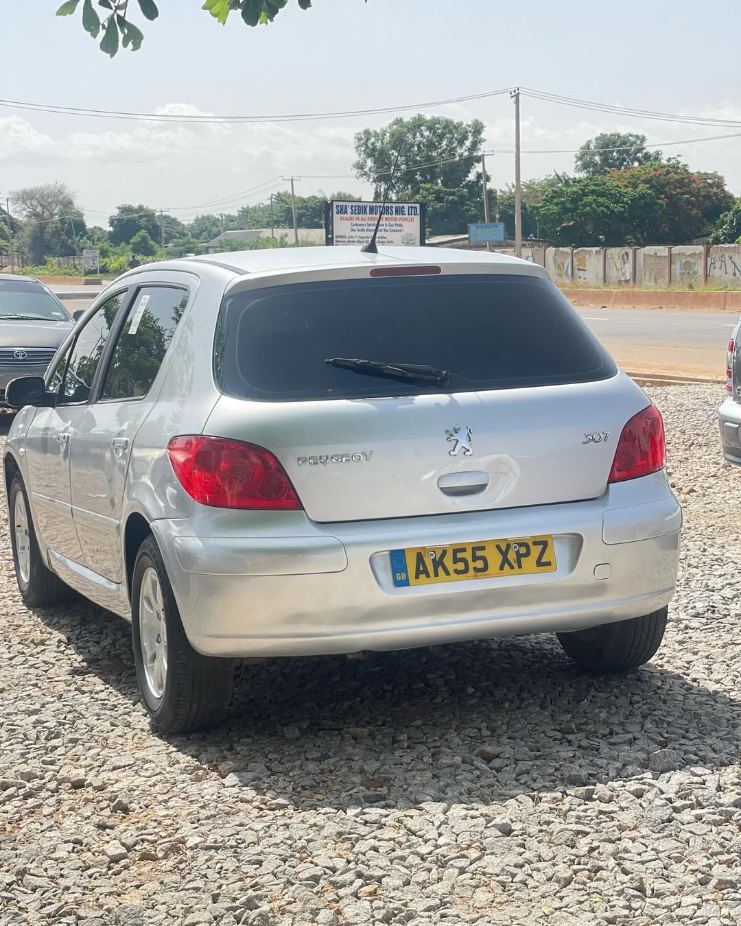 Fuel-Saving Peugeot 307: Style & Comfort, Manual Thrill