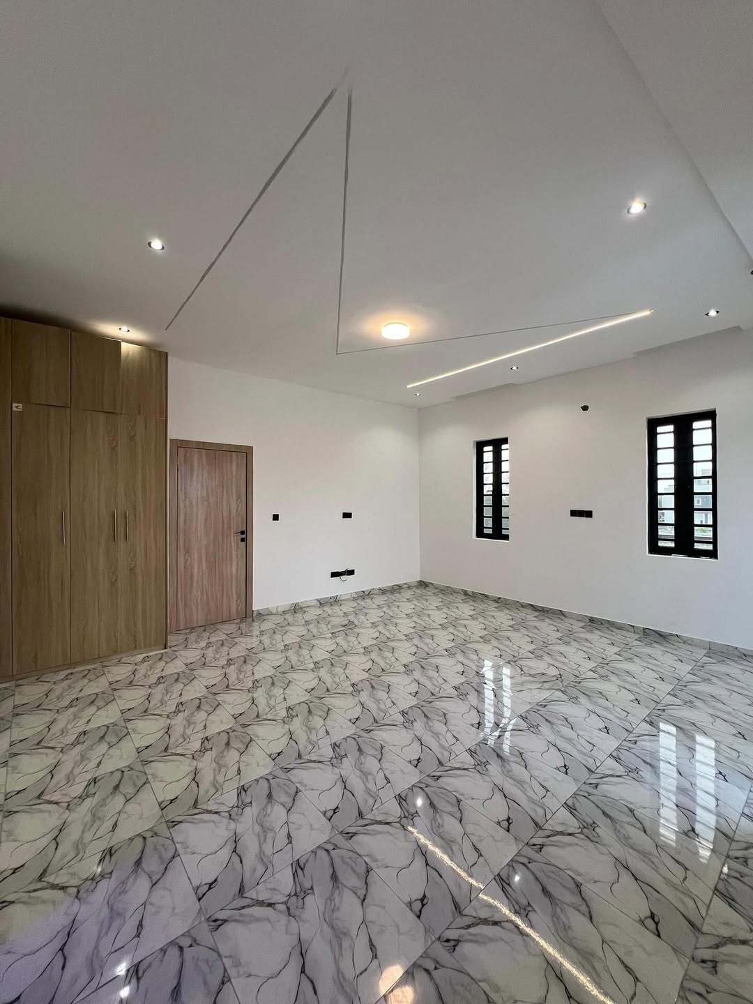 Sangotedo Gem: 4BR Duplex with Pool & BQ