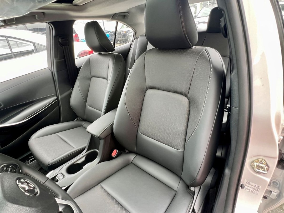 Toyota Corolla: Remote Start & Leather Luxury