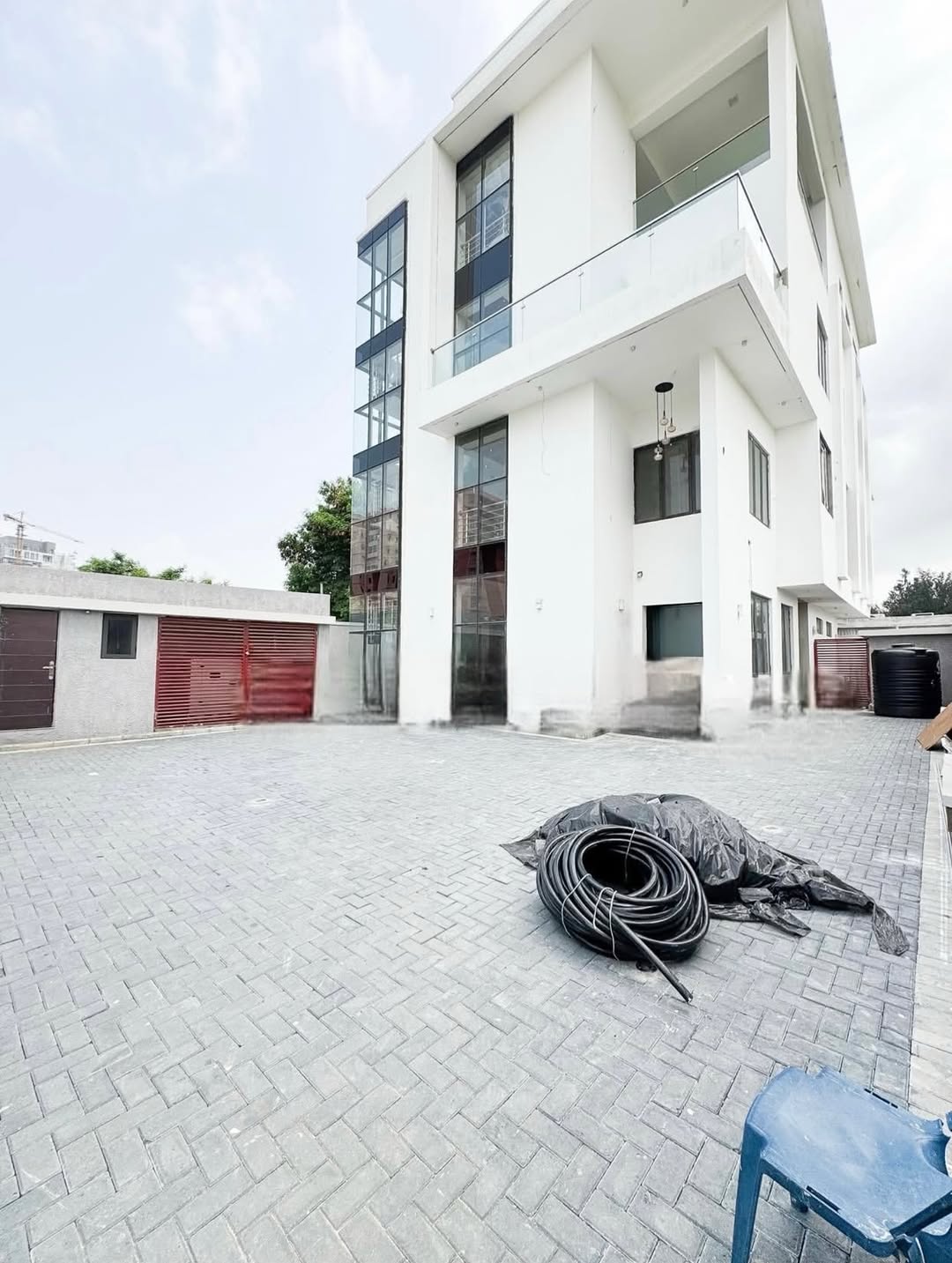 6-Bed Island Oasis with Private Pool & Cinema