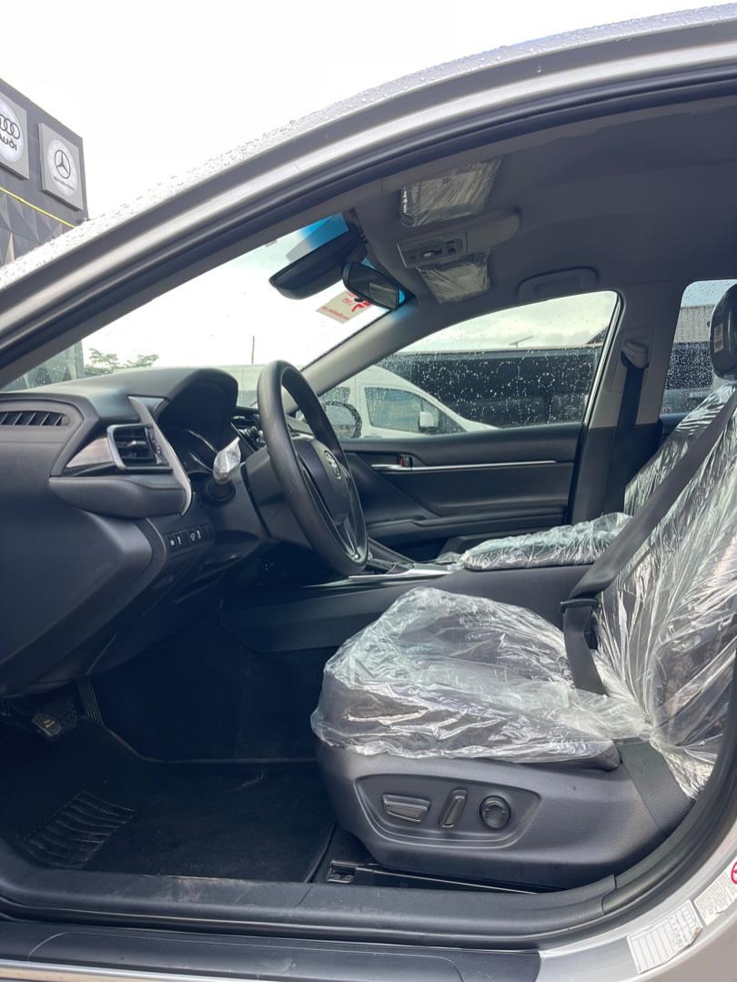 2019 Camry LE: Immediate Delivery, Unbeatable Value