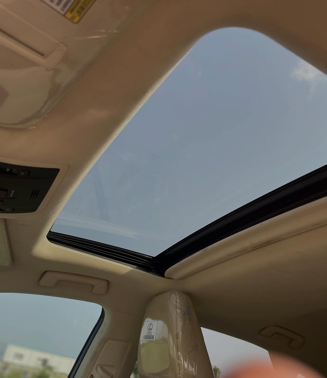 Luxury Lexus RX350: Sunroof & Tech Loaded