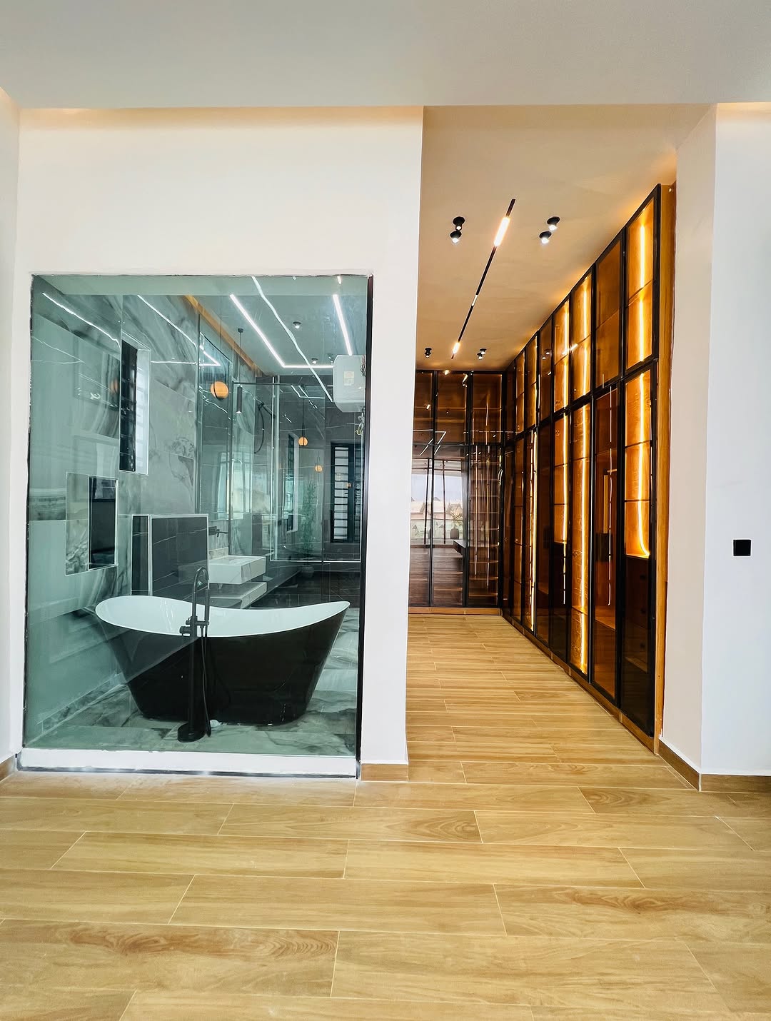 Sleek 5-Bed Duplex with Rooftop Cinema & Pool