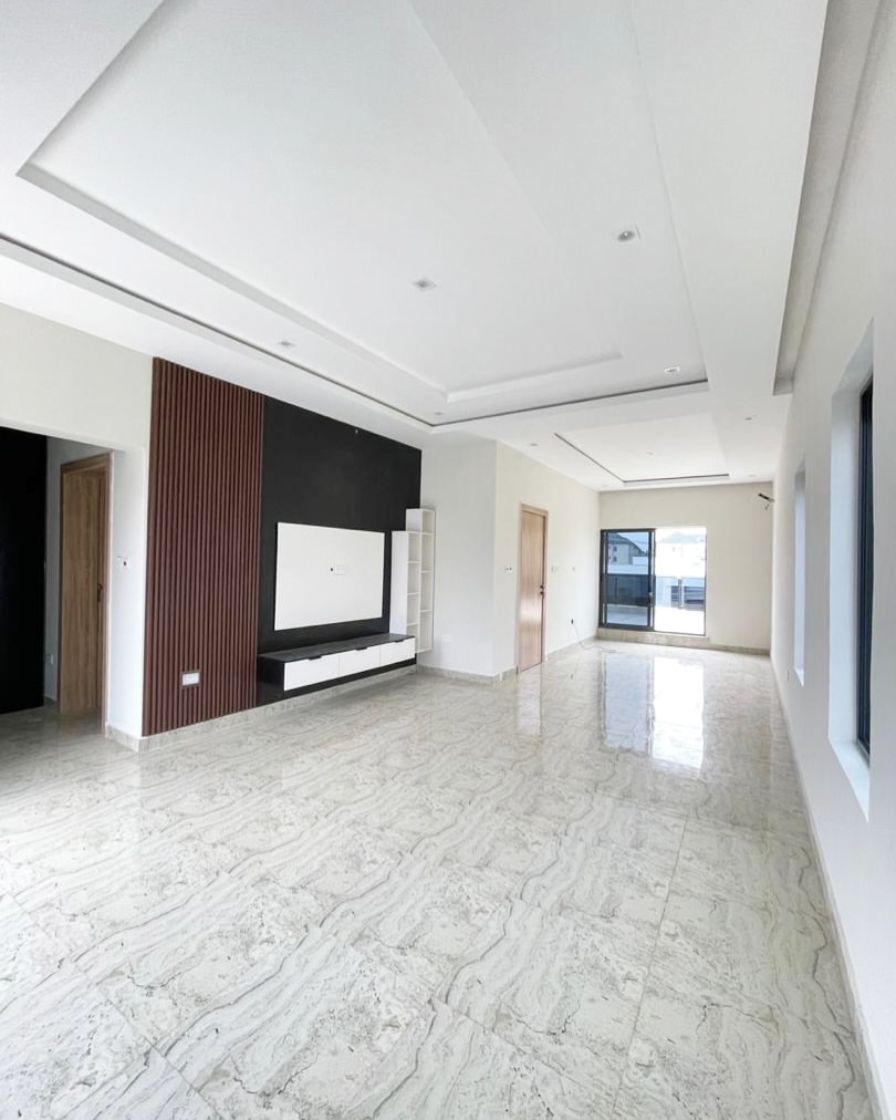 Spacious 5-Bedroom Duplex in Gated Ikota Estate