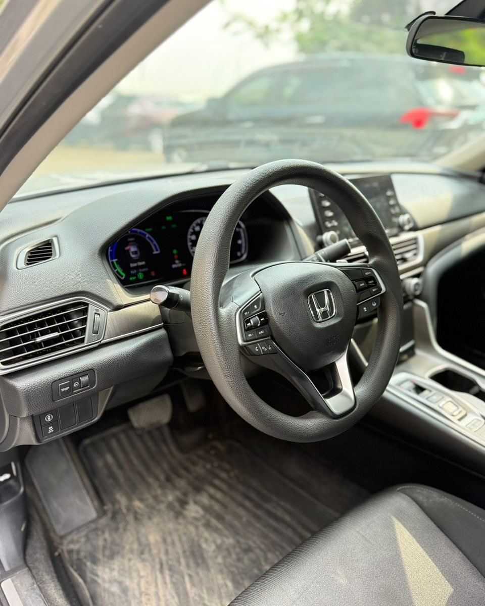 Unleash Power: 2018 Honda Accord Sport 2.0T Hybrid