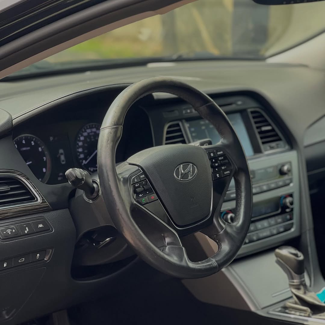 2016 Hyundai Sonata: Black Beauty, Loaded & Ready