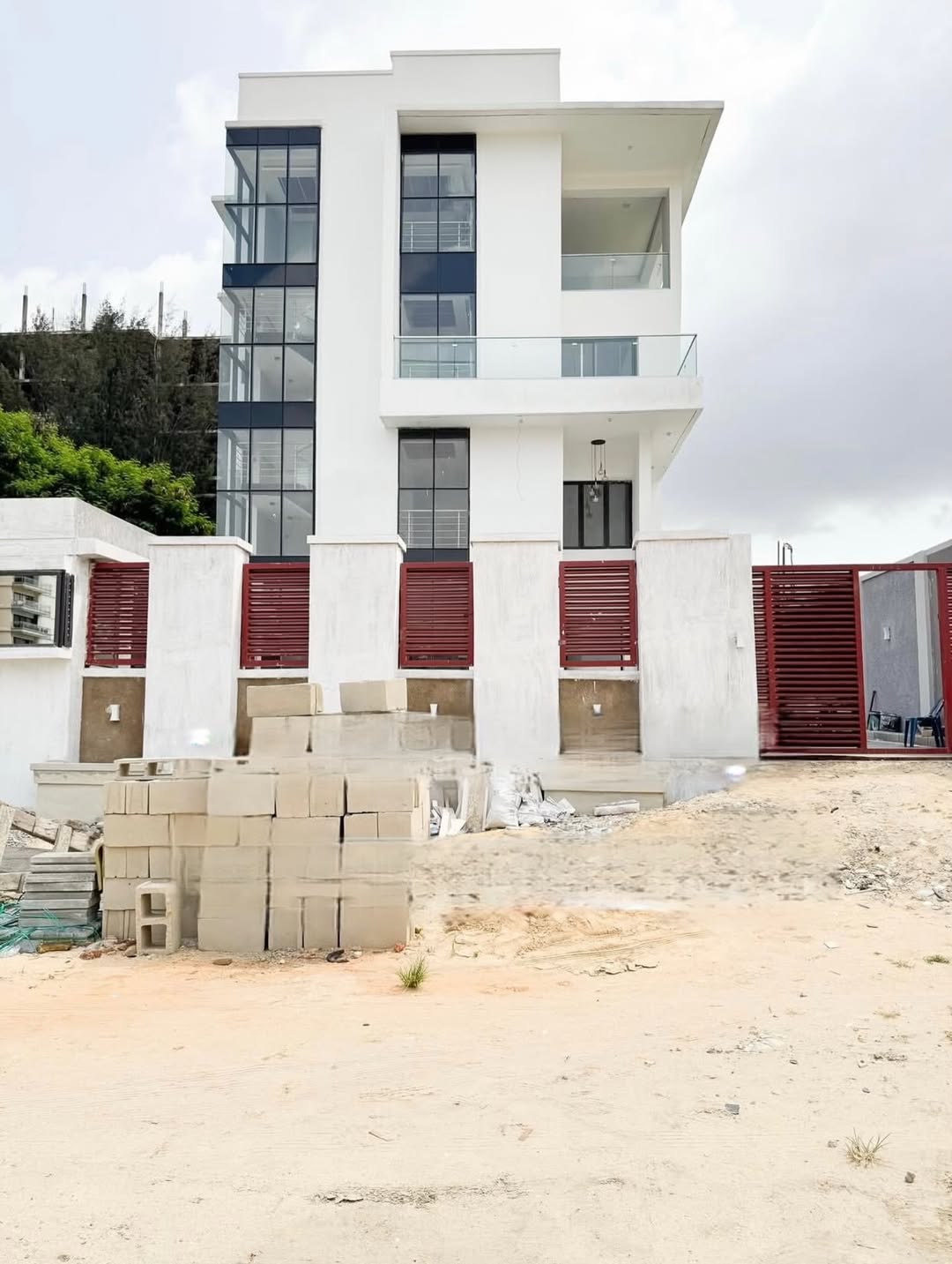 6-Bed Island Oasis with Private Pool & Cinema