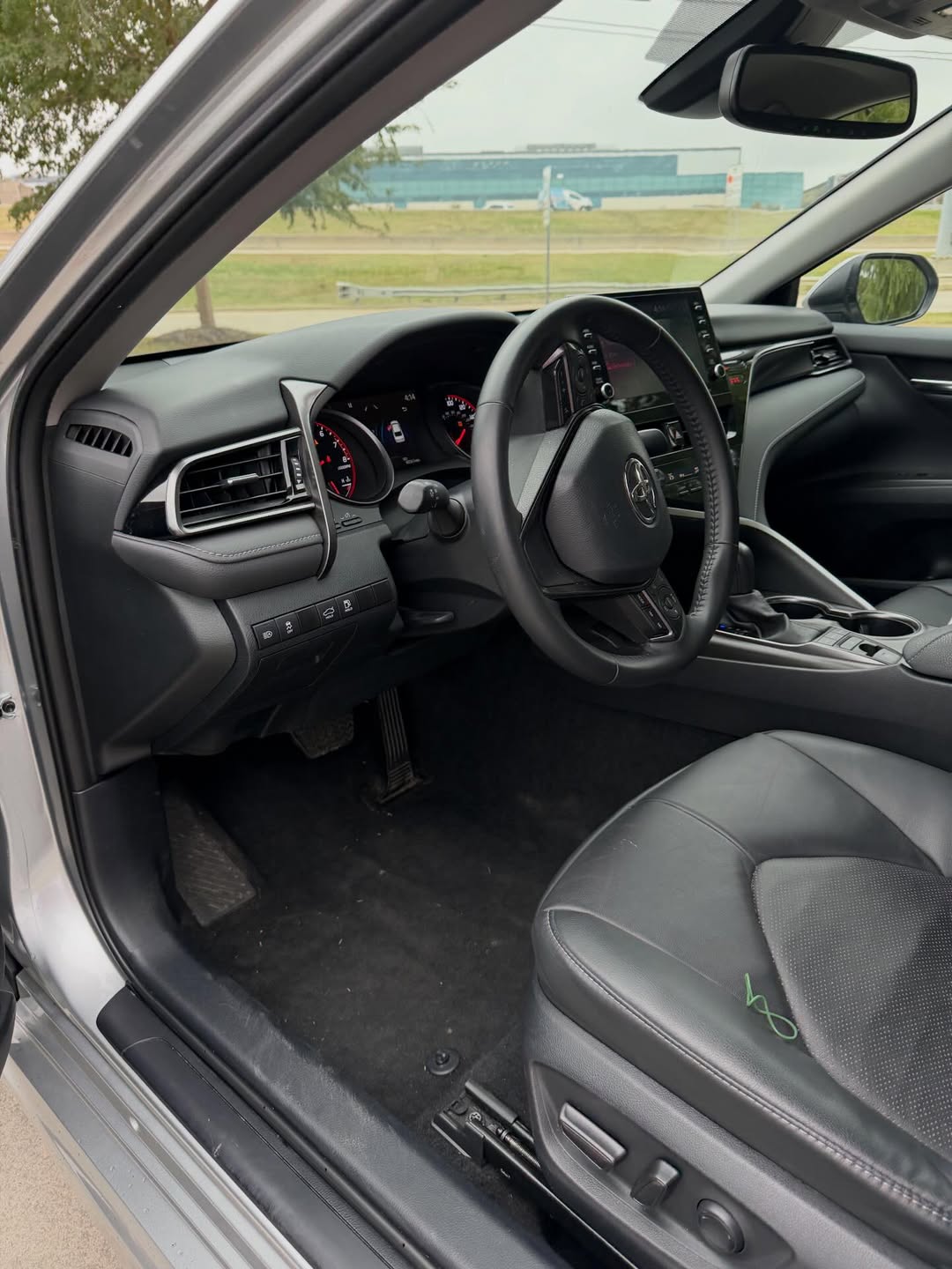 2019 Toyota Camry: Low Miles, Premium Value