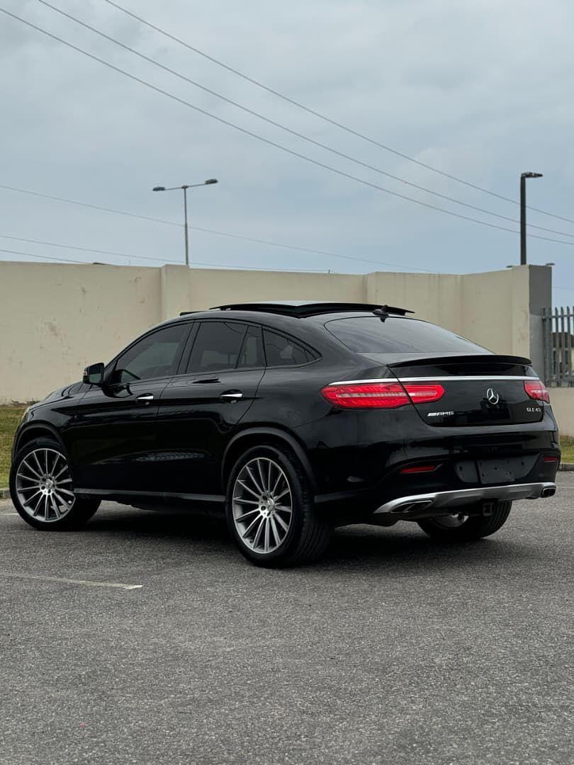 Unleash AMG Power: 2019 GLE43