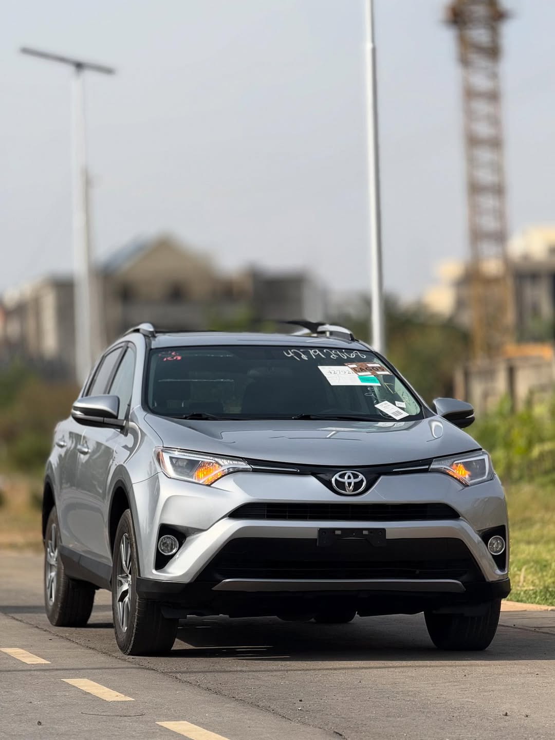2016 Toyota RAV4 XLE: Luxury SUV, Nationwide Delivery