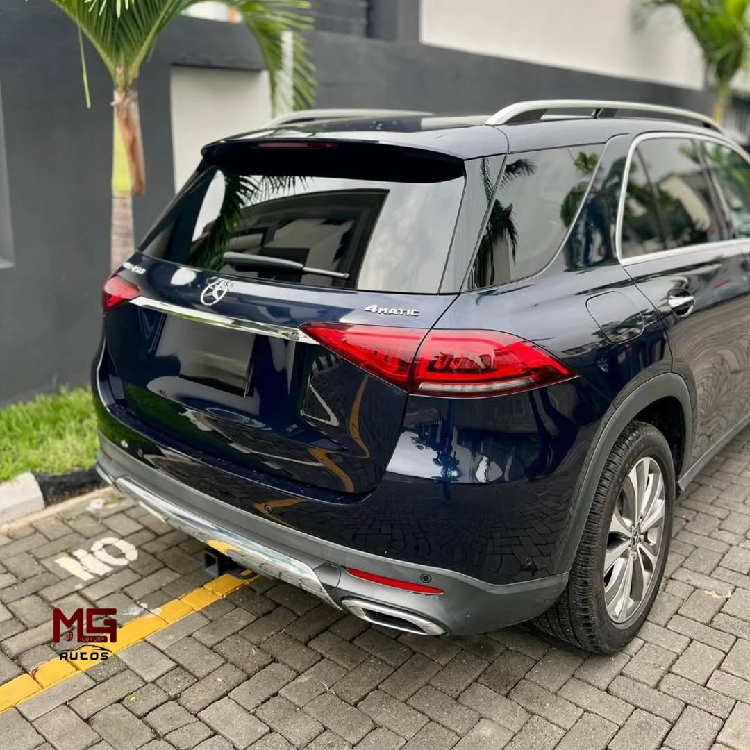 2021 Mercedes GLE450: Luxury SUV, Panoramic Roof, Nationwide