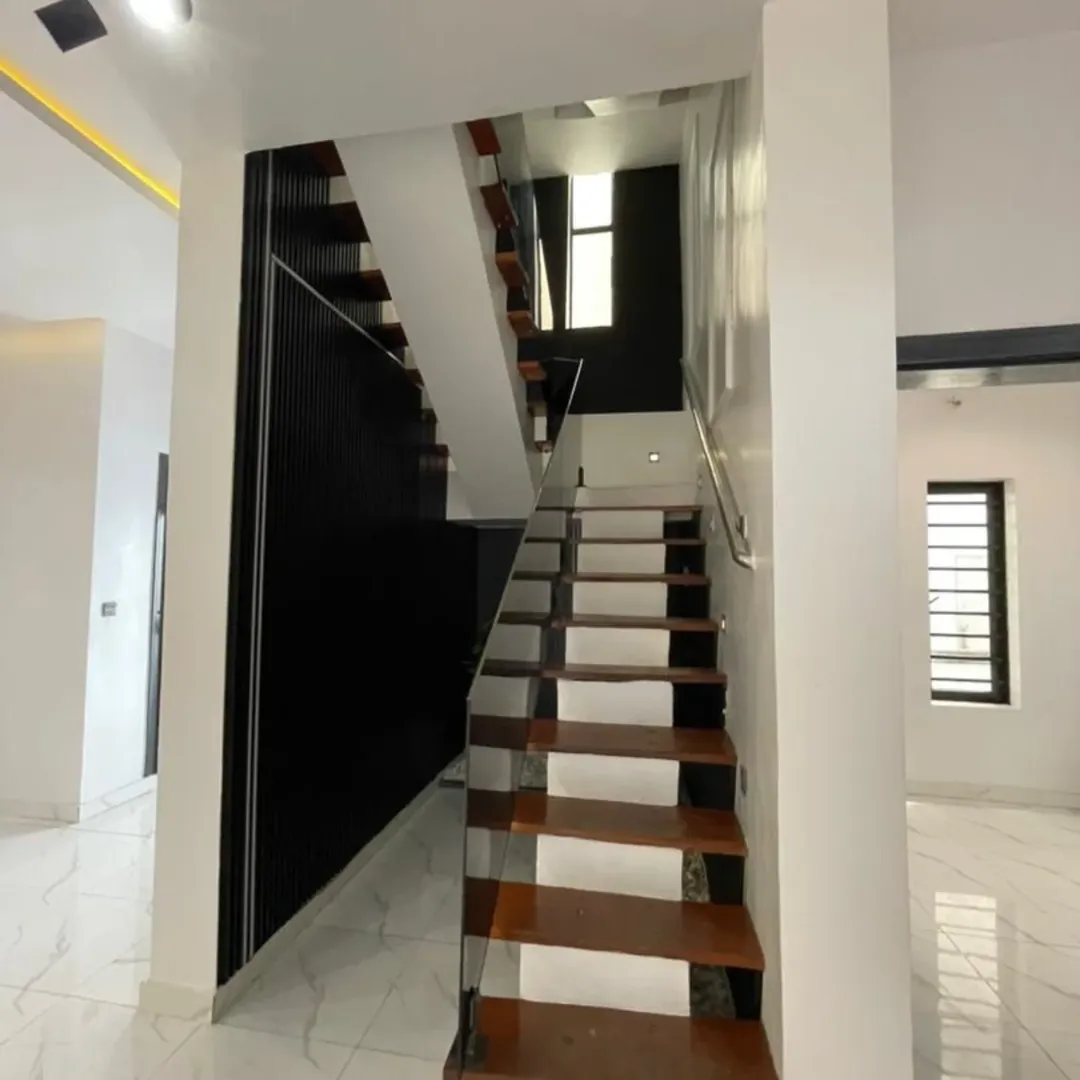 Ajah’s Finest: Spacious 4-Bed Duplex with BQ & Serene Estate