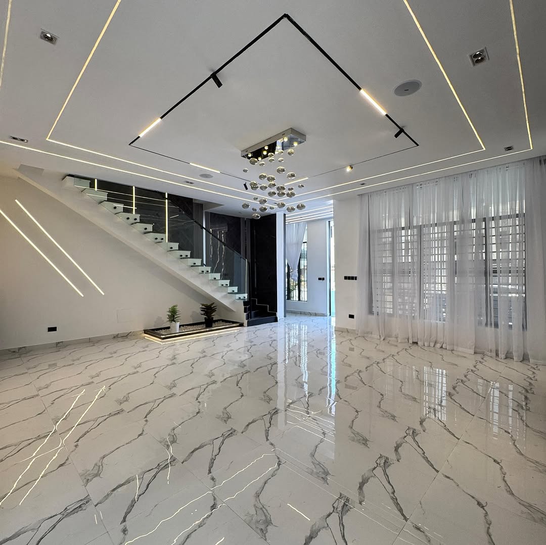 Exclusive 5-Bed Dulex with Pool & Cinema in Lekki